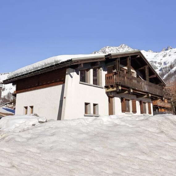 CSDK Chalet Montroc Feature 2 570x570 - Projets - CSDK Chalet Montroc Feature 2 570x570