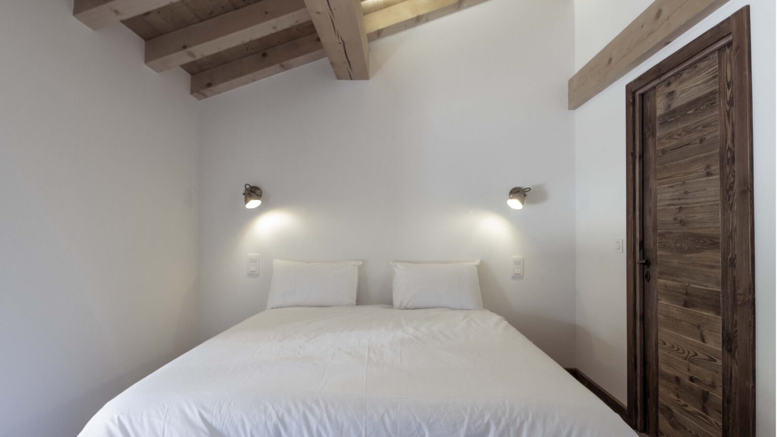 Ferme Tre%CC%81le%CC%81champs 11 1600x900 - Farm transformation – Chamonix - Ferme Tre%CC%81le%CC%81champs 11 1600x900