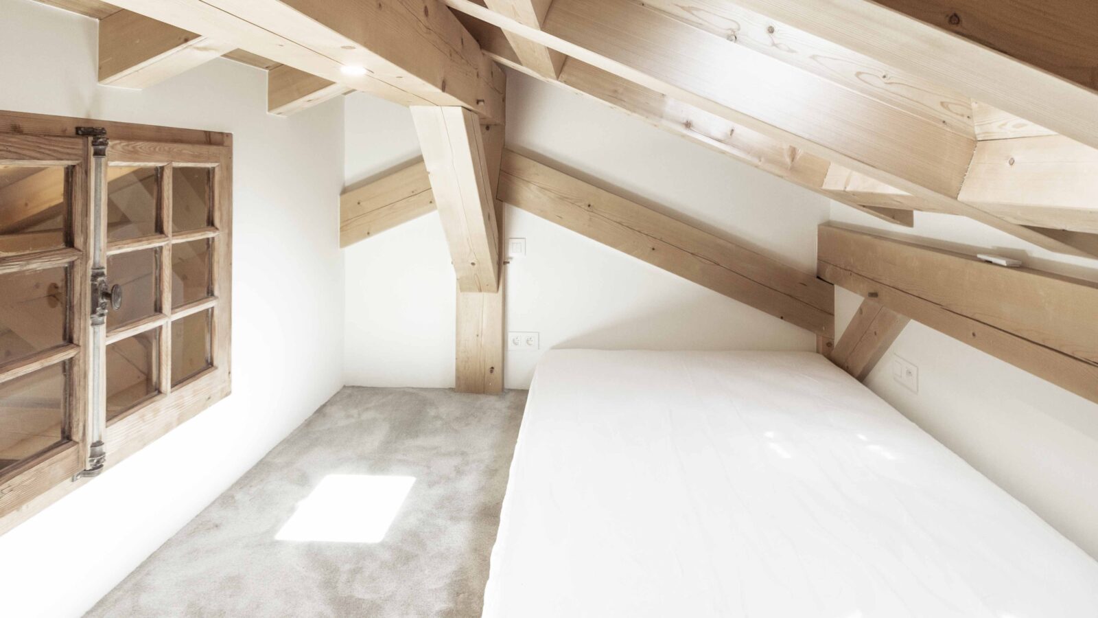 Ferme Tre%CC%81le%CC%81champs 27 1600x900 - Farm transformation – Chamonix - Ferme Tre%CC%81le%CC%81champs 27 1600x900