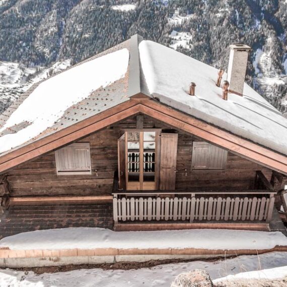 CSDK Chalet St Luc Feature 570x570 - Projets - CSDK Chalet St Luc Feature 570x570