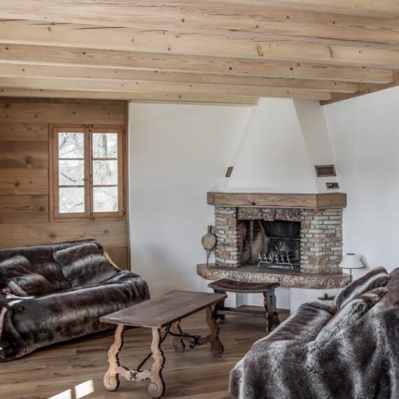 CSDK Chalet Tsampetros Feature 570x570 - Projets - CSDK Chalet Tsampetros Feature 570x570