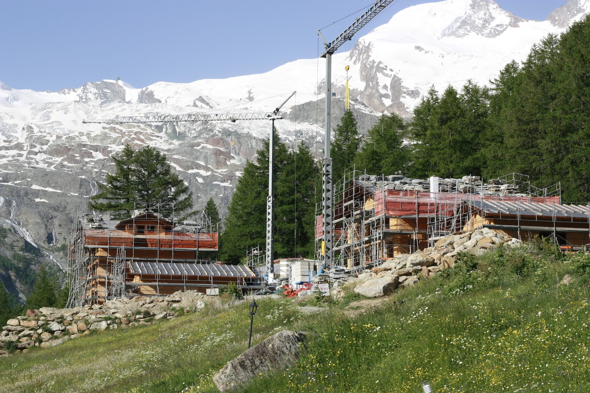 CSDK Construction pre%CC%81fabrique%CC%81e en bois Saas Fee 1 1920x1280 - Engagement durable - CSDK Construction pre%CC%81fabrique%CC%81e en bois Saas Fee 1 1920x1280