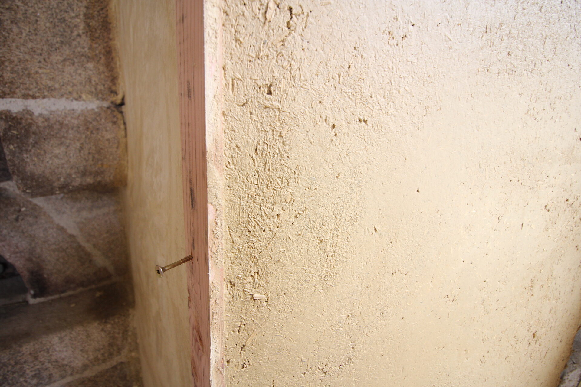 CSDK Lissage de murs en terre Bretagne 2 1920x1280 - Engagement durable - CSDK Lissage de murs en terre Bretagne 2 1920x1280