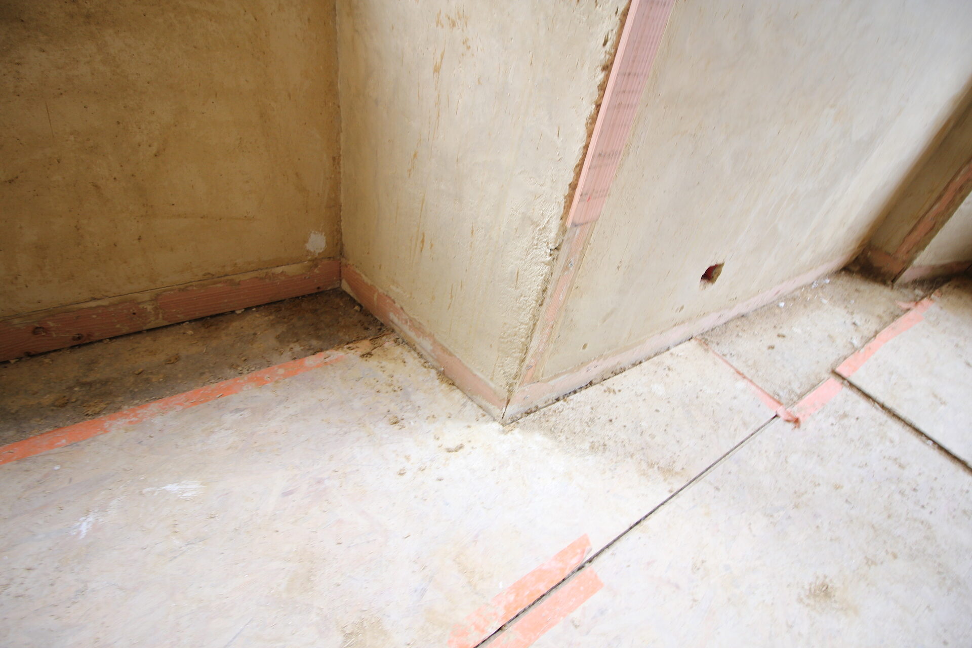 CSDK Lissage de murs en terre Bretagne 3 1920x1280 - Engagement durable - CSDK Lissage de murs en terre Bretagne 3 1920x1280