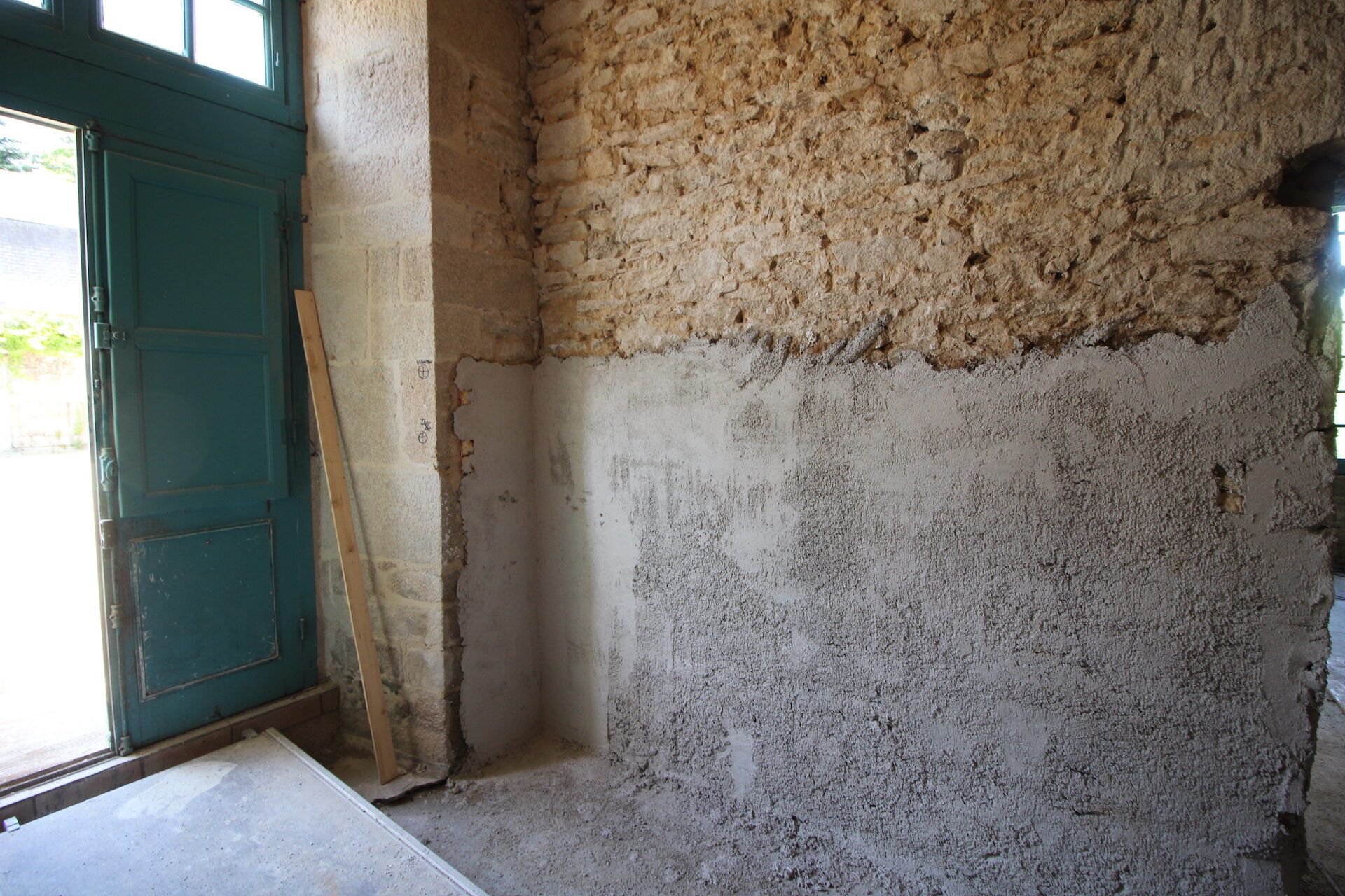 CSDK Lissage de murs en terre Bretagne 4 1920x1280 - Engagement durable - CSDK Lissage de murs en terre Bretagne 4 1920x1280