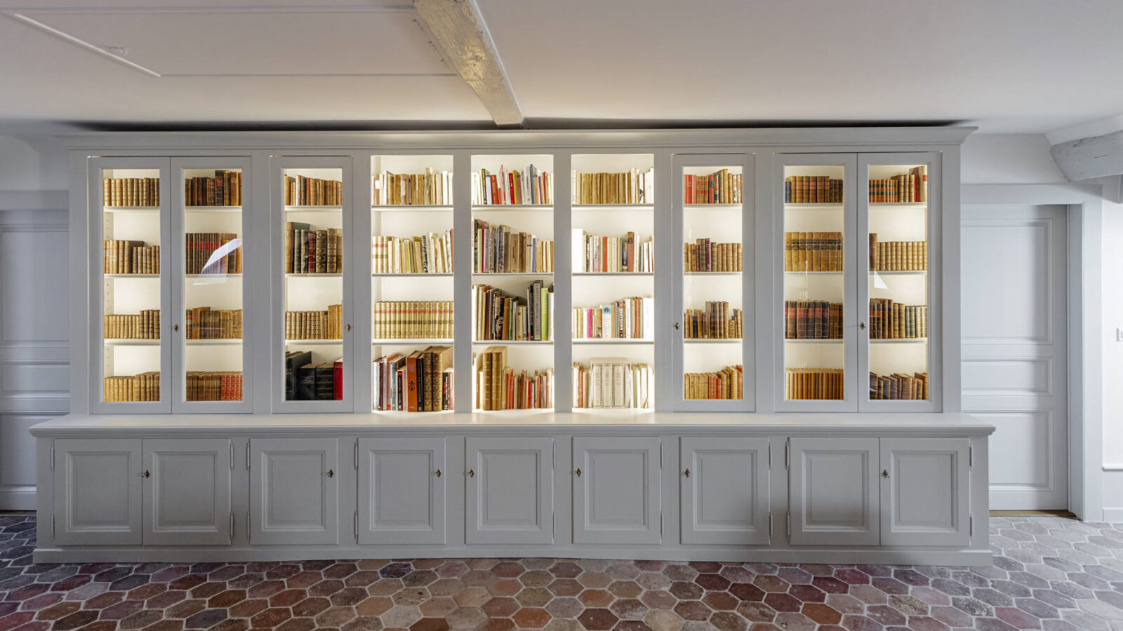 CSDK Architectes Bibliothe%CC%80que Cre%CC%81ation 1600x900 - Custom-made bookcase - Geneva - CSDK Architectes Bibliothe%CC%80que Cre%CC%81ation 1600x900