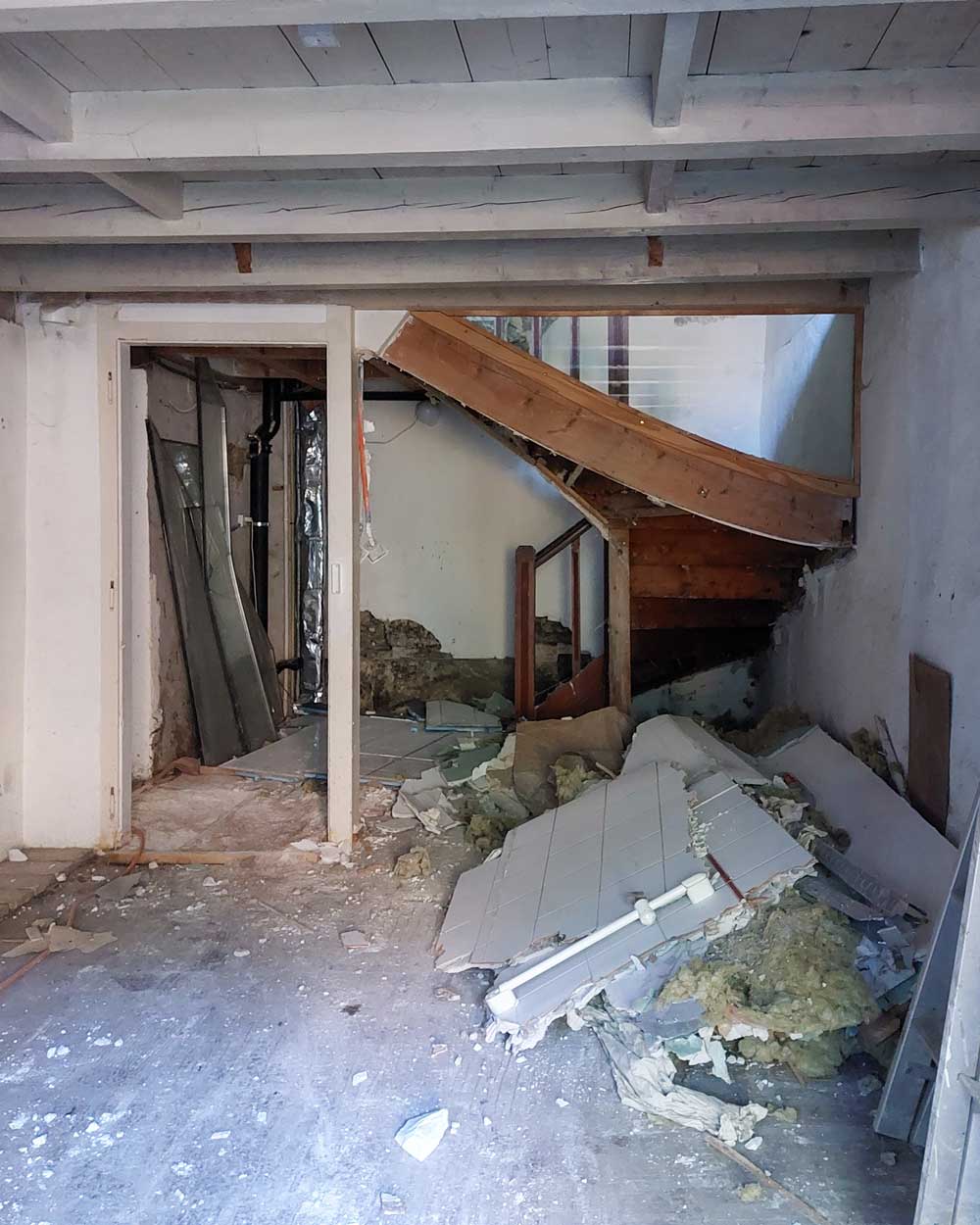 Restoration of a 19th-Century House in Puplinge CSDK Architectes transformation maison village puplinge 19 - Restoration of a 19th-Century House in Puplinge - CSDK Architectes transformation maison village puplinge 19